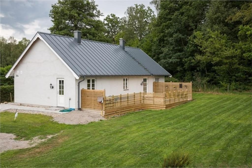 Beautiful And Cosy House Near The Lake Olofström Zewnętrze zdjęcie